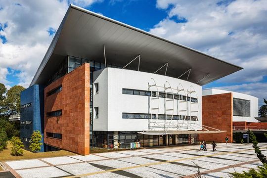 Cruzeiro do Sul na reta final para comprar Universidade Positivo