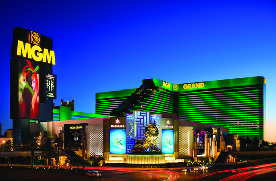 Barry Diller dobra a aposta na MGM, a ‘dona de Las Vegas’