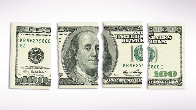 “Compre qualquer coisa, mas não fique com dinheiro na mão,” diz Ray Dalio