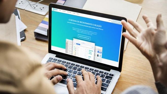 Gupy levanta R$ 500 milhões com Softbank e Riverwood