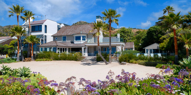 Howard Marks põe sua casa de Malibu à venda.  É pé na areia