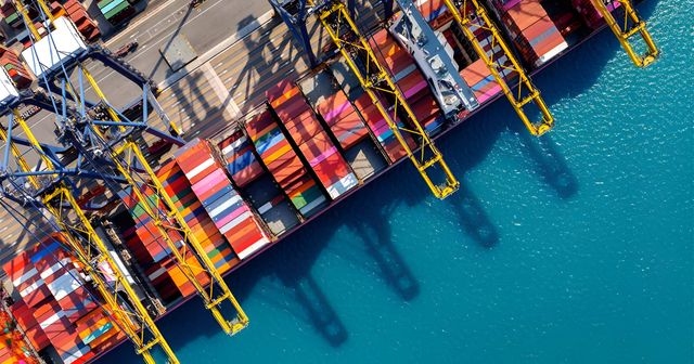 Stonepeak compra 25% de 10 terminais portuários – incluindo o Tecon Santos