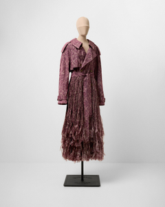 A história do trench coat, ícone da moda que virou peça de museu