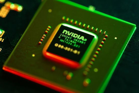 Nvidia paga US$ 20 bi por tecnologia concorrente que aprimora inferência