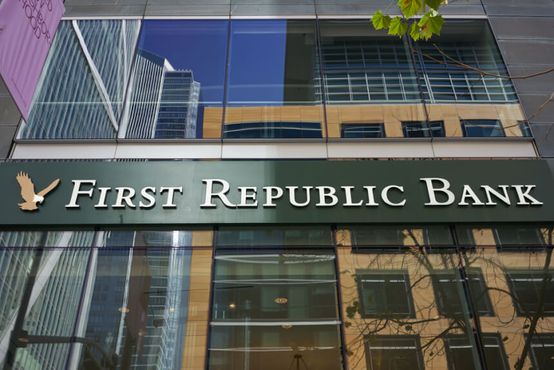 Bancos regionais desabam em NY – apesar do socorro do Fed
