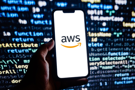 Como a AI vai transformar o fluxo de trabalho nas companhias, na visão do CEO da AWS