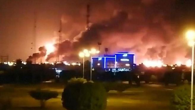 Terrorismo corta metade da produção de petróleo da Arábia Saudita