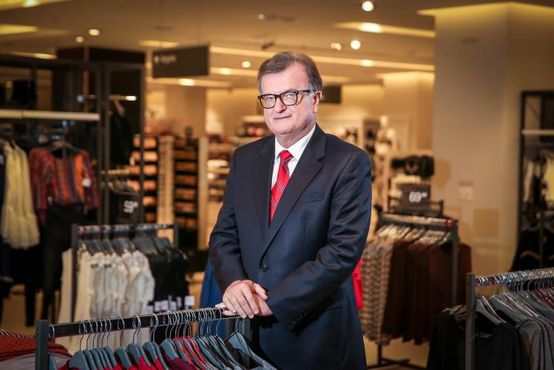 Renner avança na logística, mas ainda não clica no ecommerce