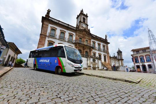 Apex Partners investe na Univale para consolidar transporte de funcionários