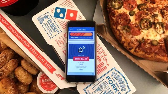 Bill Ackman compra 6% da Domino’s, vende Starbucks
