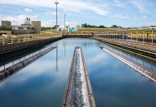 Sabesp sobe com Guarulhos; mercado sonha com privatização
