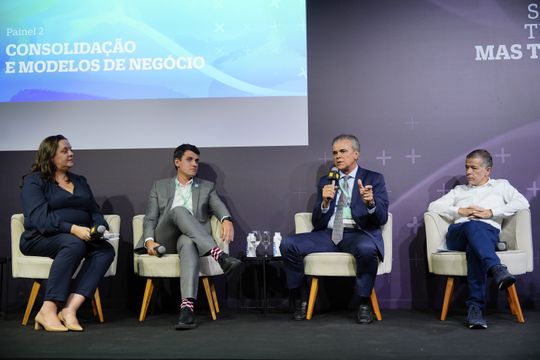 Sem escala não dá: Amil, Mater Dei e Cartão de Todos debatem os desafios da saúde