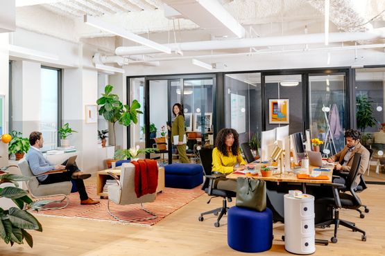 Hubs de coworking: a aposta das empresas para complementar o trabalho híbrido
