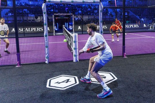Por que o padel está atraindo fundos soberanos – e uma gestora brasileira