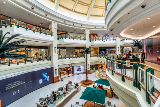 Shoppings são “muito mais que um proxy de juros,” diz Santander