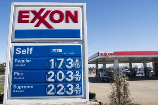 O petróleo não morreu, e a ExxonMobil está barata, diz analista veterano