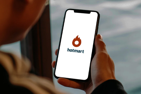 Hotmart compra plataforma de transcrição e tradução com IA