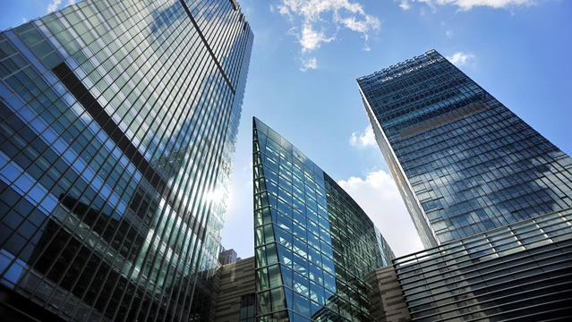 Cushman vai para a Bolsa; topo do mercado?