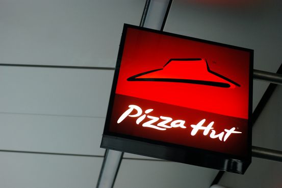 Yum! vende Pizza Hut por US$ 2,7 bi, livrando-se de uma marca cansada
