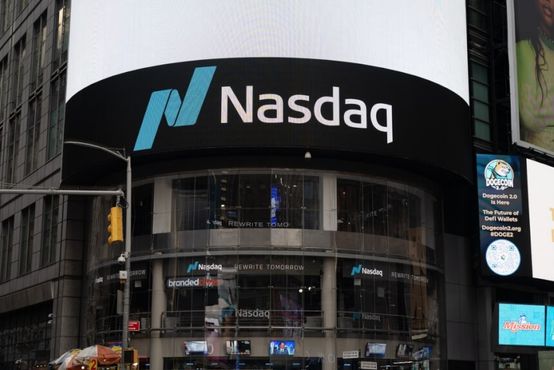 Nasdaq faz seu maior M&A — pagando 18x receita